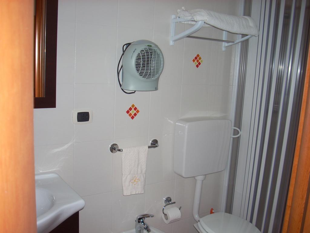 Eurelios Acomodação com café da manhã Adrano Quarto foto