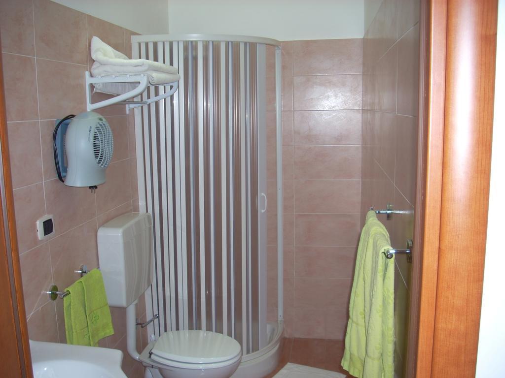 Eurelios Acomodação com café da manhã Adrano Quarto foto