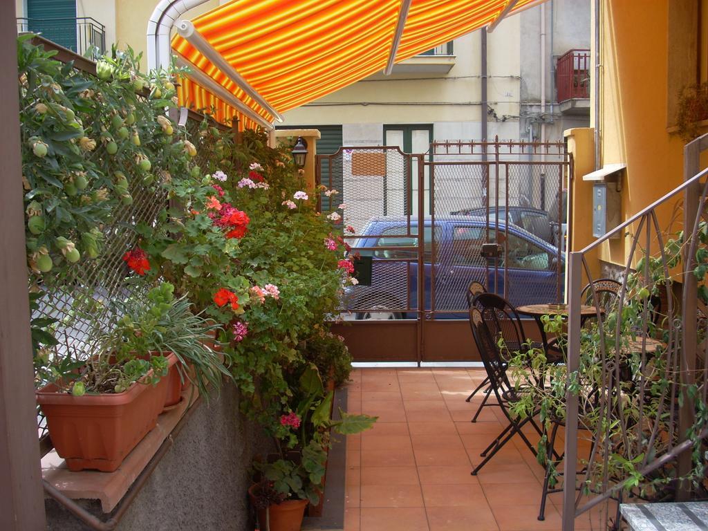 Eurelios Acomodação com café da manhã Adrano Exterior foto