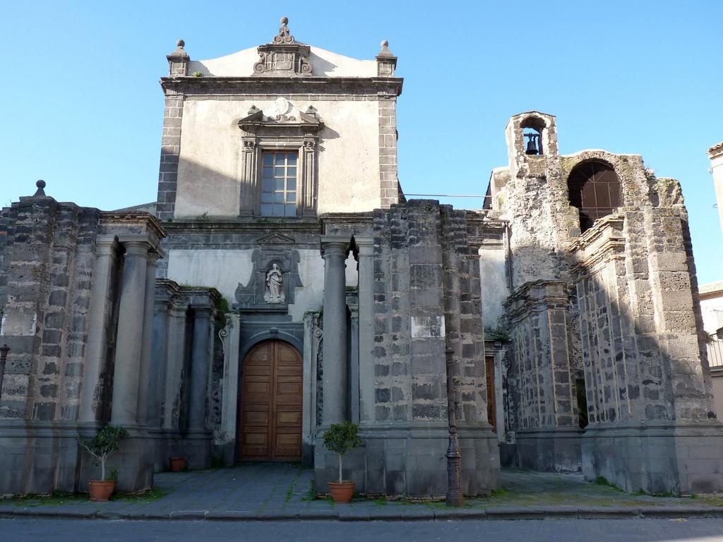 Eurelios Acomodação com café da manhã Adrano Exterior foto